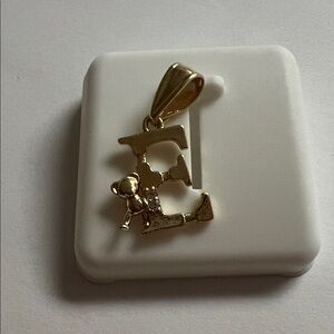 Teddy Bear Initial E Pendant🧸